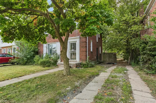 5935 Cadieux RD, Detroit, MI 48224