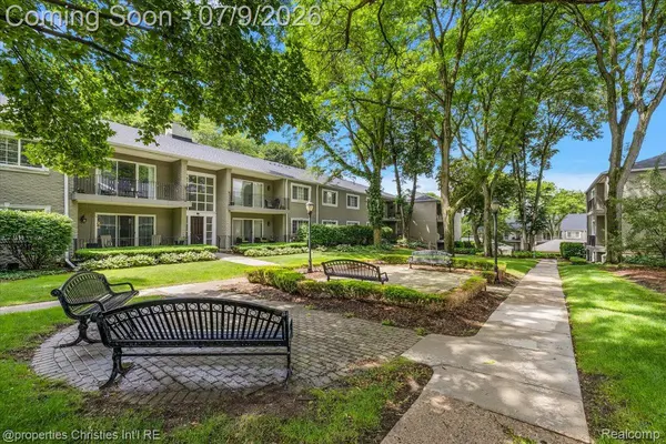 1113 N Old Woodward AVE #34, Birmingham, MI 48009