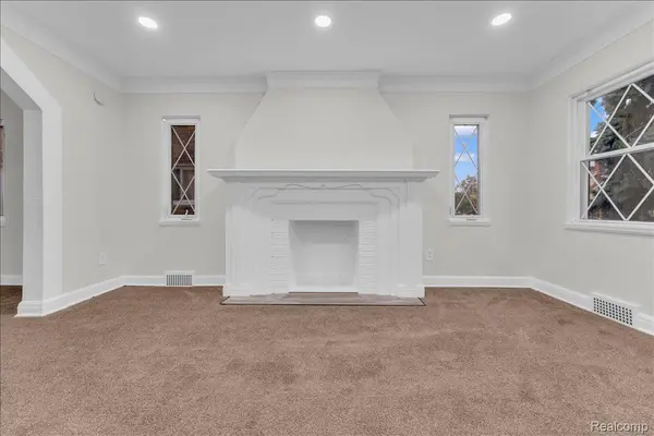 17208 Kentucky ST, Detroit, MI 48221