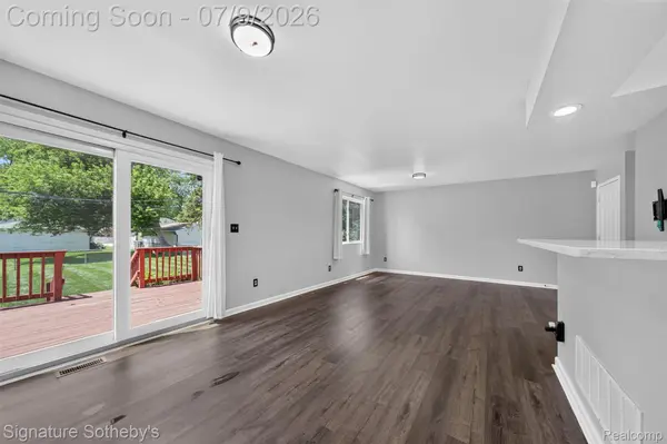 20209 Inkster RD, Livonia, MI 48152