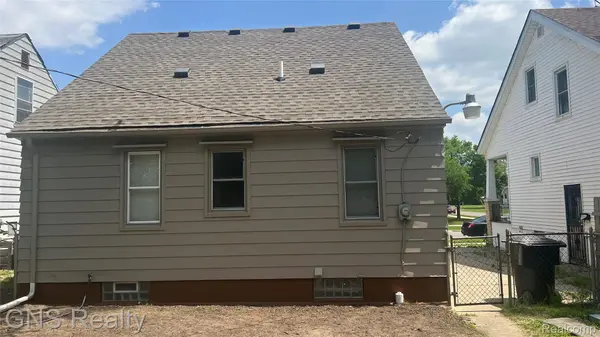 19419 Carrie ST, Detroit, MI 48234