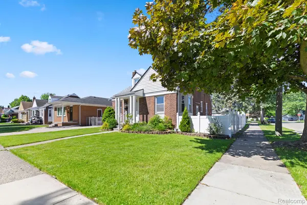 7604 Robinson AVE, Allen Park, MI 48101