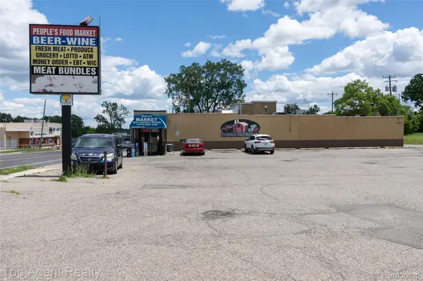 700 Auburn AVE, Pontiac, MI 48342