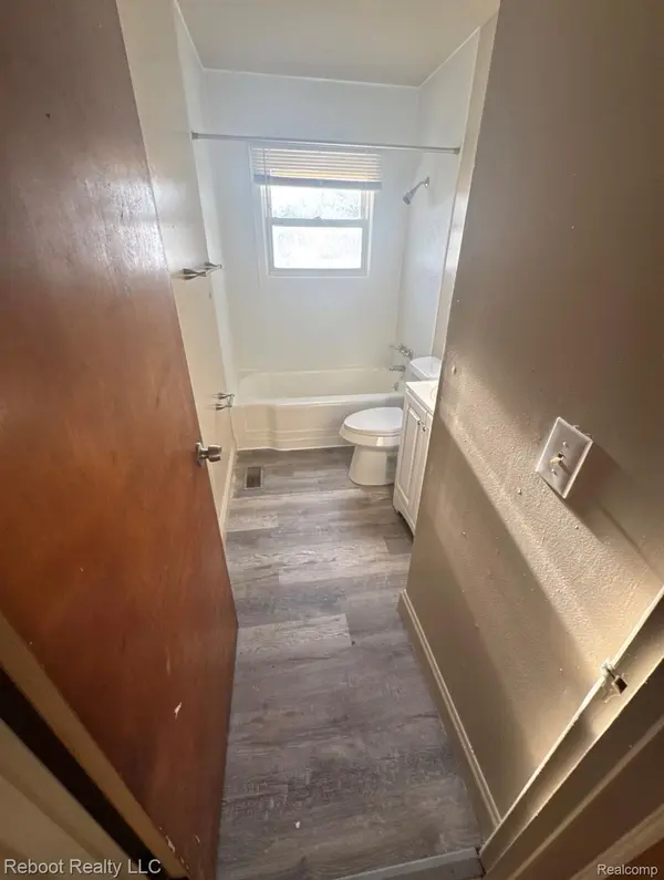 611 S 24th ST, Buena Vista Charter Township, MI 48601