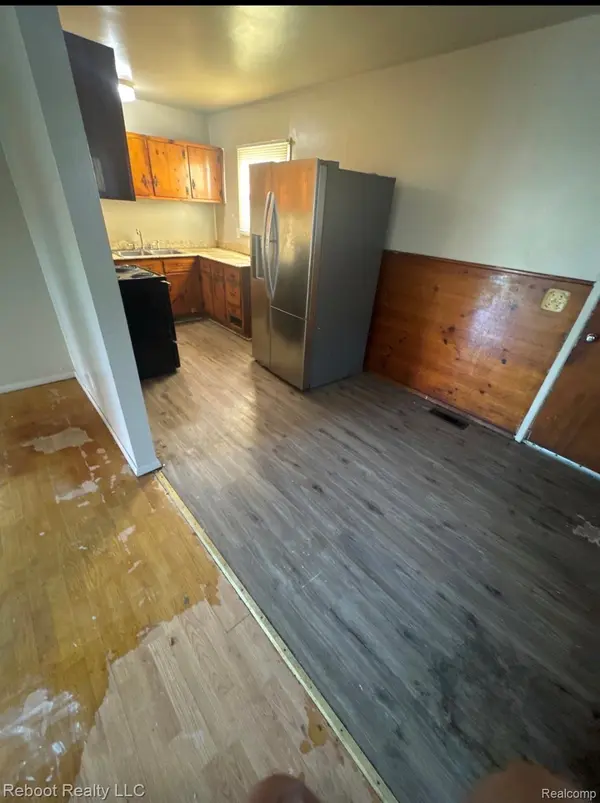 611 S 24th ST, Buena Vista Charter Township, MI 48601