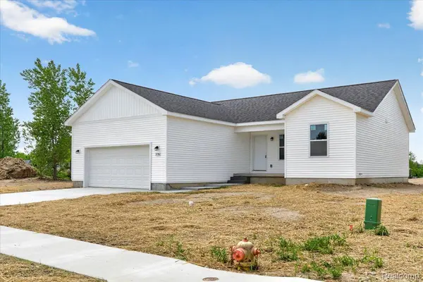 3156 Daisy Way WAY, Burton, MI 48519
