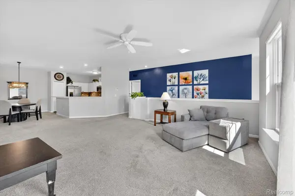9789 Ridge Run ST, Hartland Township, MI 48855