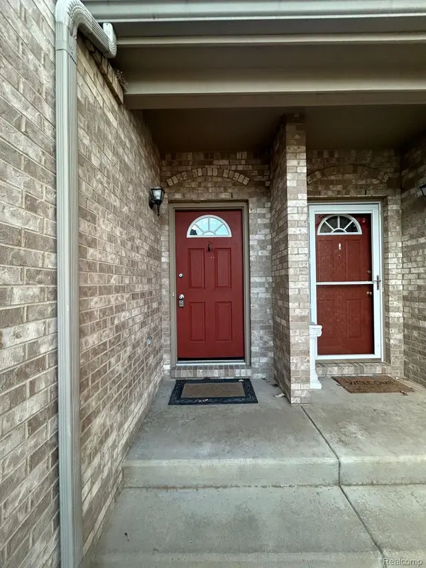 41484 GLADE RD, Canton Charter Township, MI 48187