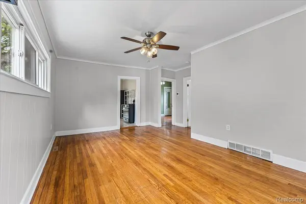2151 Orchard ST, Ferndale, MI 48220