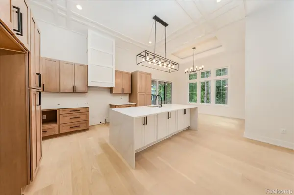 7509 Maple Ridge DR, Independence Charter Township, MI 48346