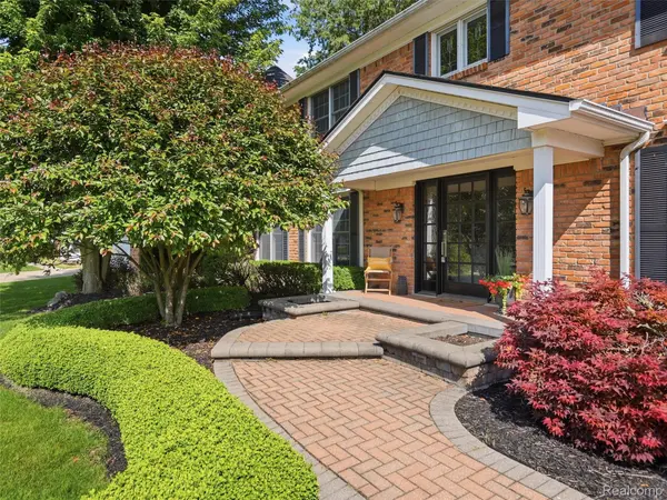 2463 Kimberly Fair ST, Rochester Hills, MI 48309