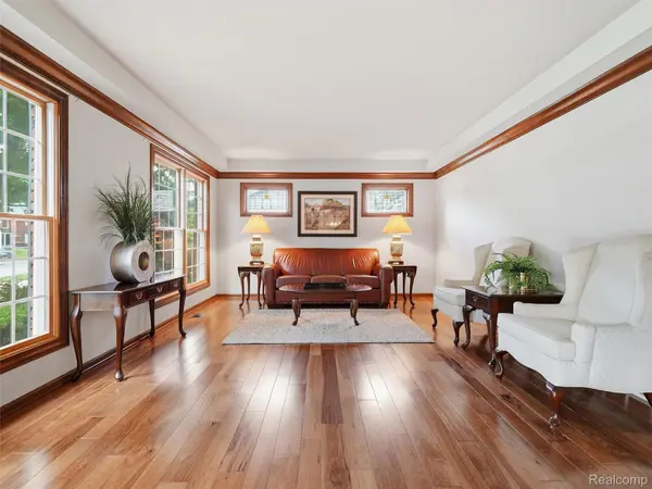 2463 Kimberly Fair ST, Rochester Hills, MI 48309