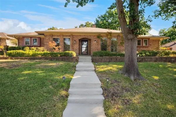2826 Club Meadow Drive, Garland, TX 75043