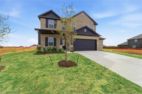 228 Charismatic Road, Waxahachie, TX 75165