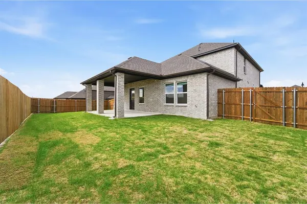 228 Charismatic Road, Waxahachie, TX 75165