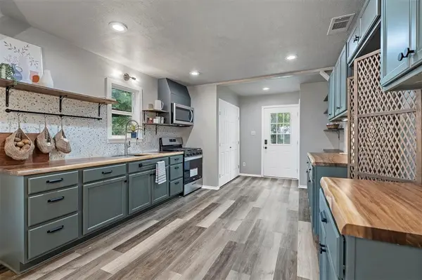 3113 N 27th Street, Waco, TX 76708