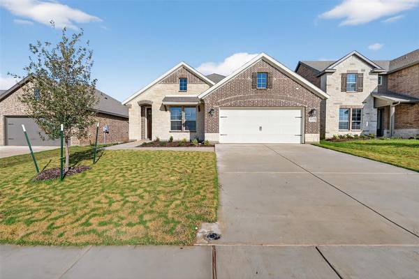 3525 Helena Street, Gainesville, TX 76240