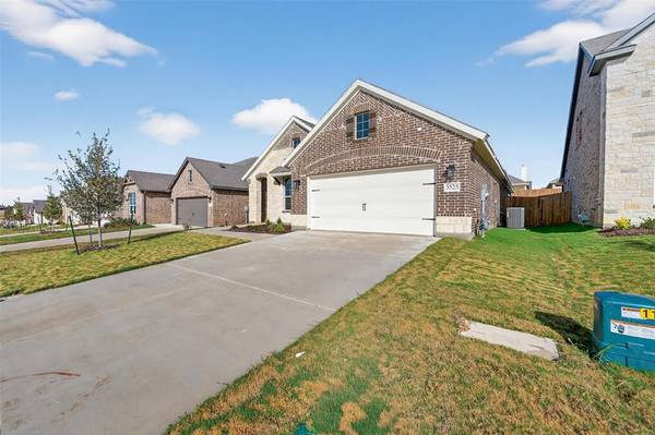 3525 Helena Street, Gainesville, TX 76240