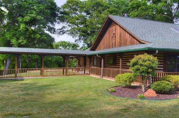 1765 Crabapple, Big Sandy, TX 75755