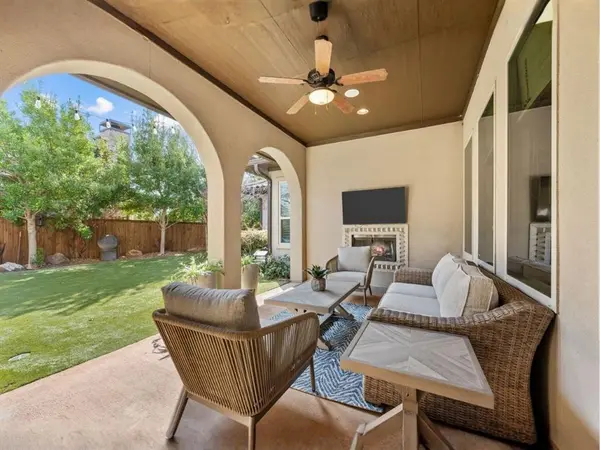 2304 Cardinal Boulevard,  Carrollton,  TX 75010