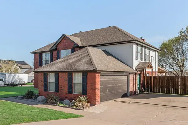 5701 Sea Breeze Lane, Fort Worth, TX 76135
