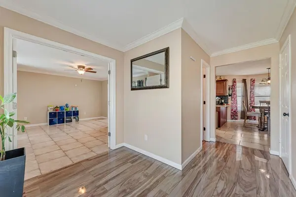 5701 Sea Breeze Lane, Fort Worth, TX 76135