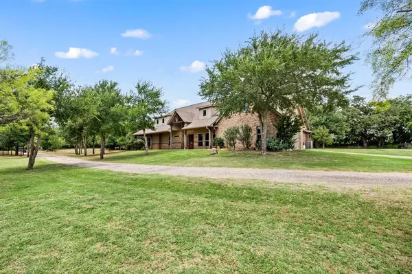 3019 FM 718, Newark, TX 76071