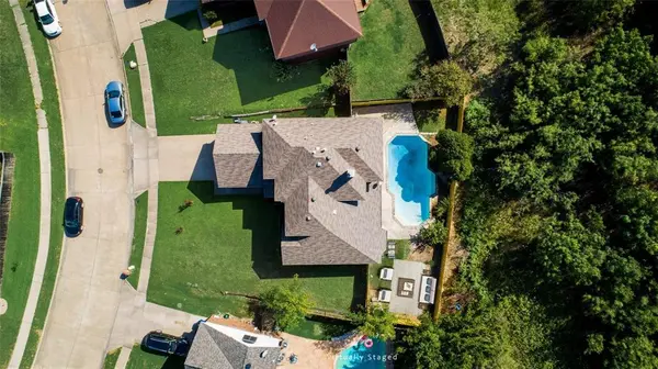 8324 Autumncrest Court, Dallas, TX 75249