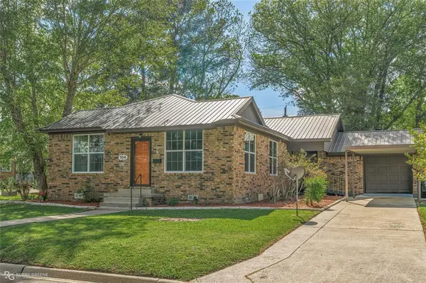 104 3rd Street NW, Springhill, LA 71075