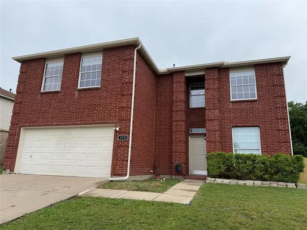 909 Carthage Way, Arlington, TX 76017