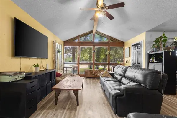 316 Hickorywood Street, Azle, TX 76020