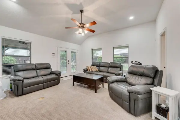 7057 Ridge Crest Drive, North Richland Hills, TX 76182