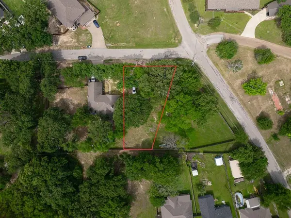 104 Autumn Wood Trail, Gun Barrel City, TX 75156