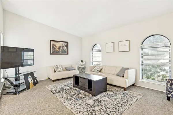 10826 Wallbrook Drive, Dallas, TX 75238