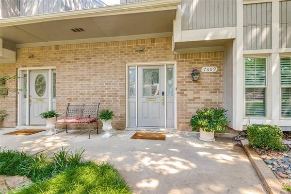7609 Riverbrook Drive #11, Dallas, TX 75230