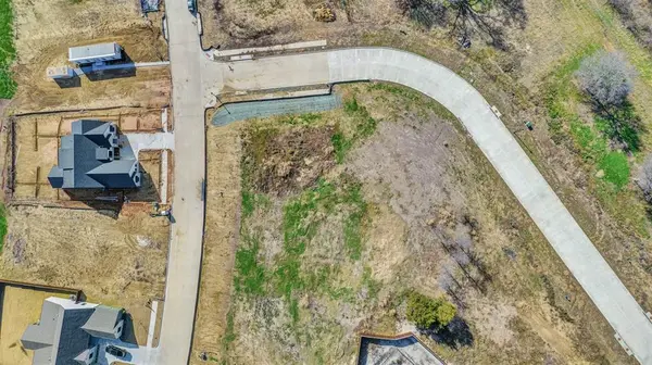 2715 Stonecrest Drive, Sherman, TX 75092