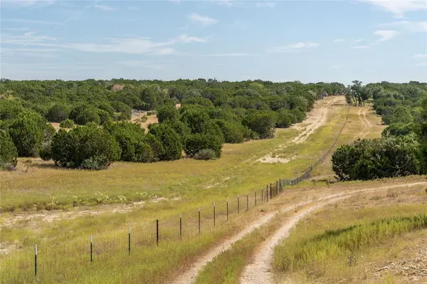1934 Live Oak Cemetery Road, Killeen, TX 76542