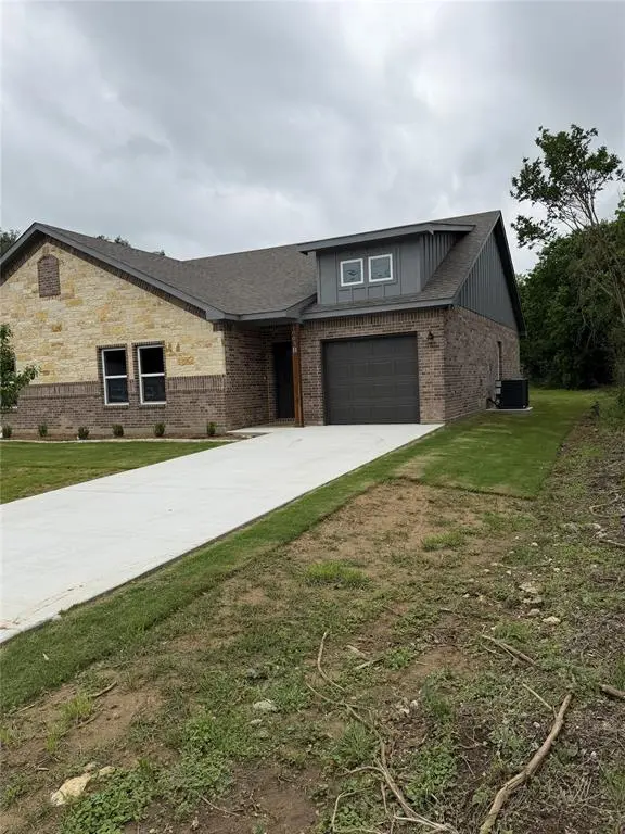 5617 De Cory Road, Fort Worth, TX 76134