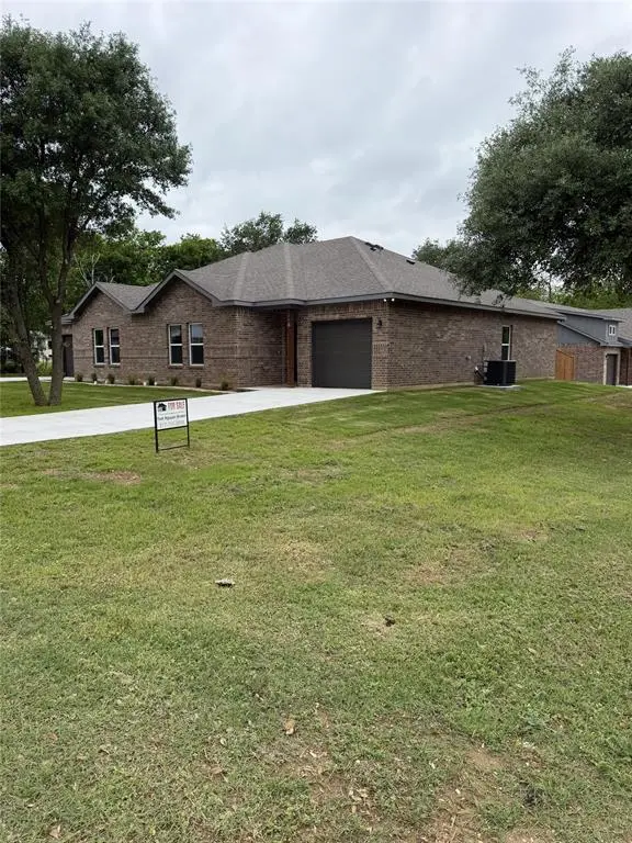 5617 De Cory Road, Fort Worth, TX 76134
