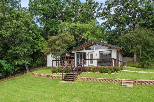 1309 Utopia Court, Tool, TX 75143