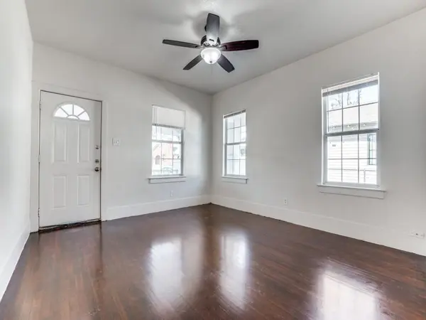 1630 Poplar Street, Dallas, TX 75215