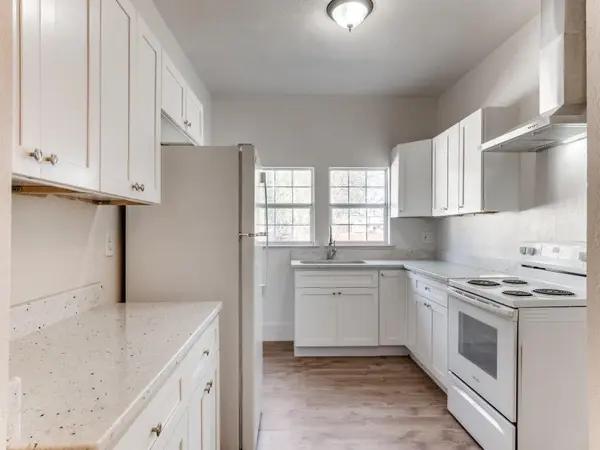 1630 Poplar Street, Dallas, TX 75215