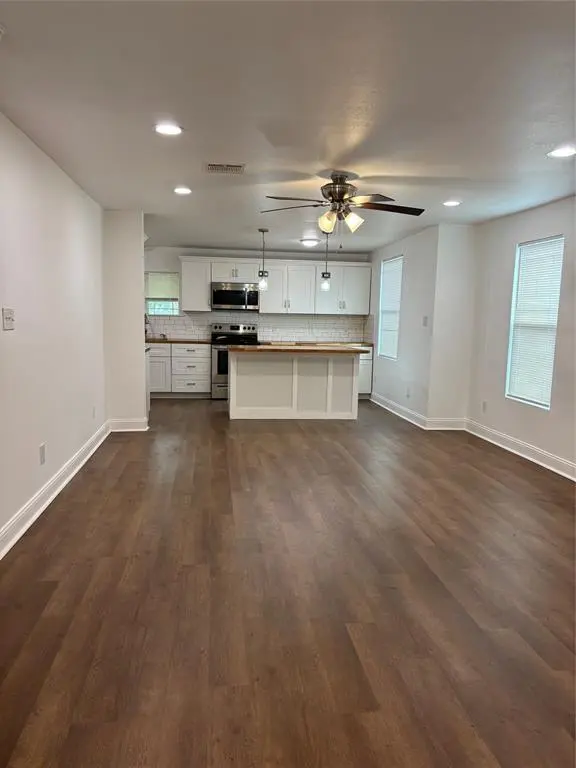 2722 S Adams Street, Fort Worth, TX 76110