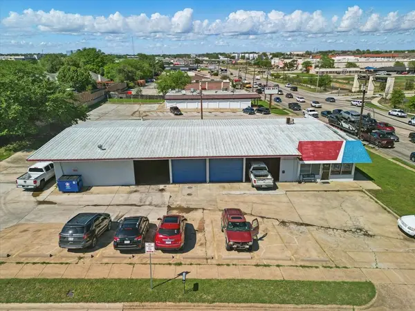 318 S Industrial Boulevard, Euless, TX 76040