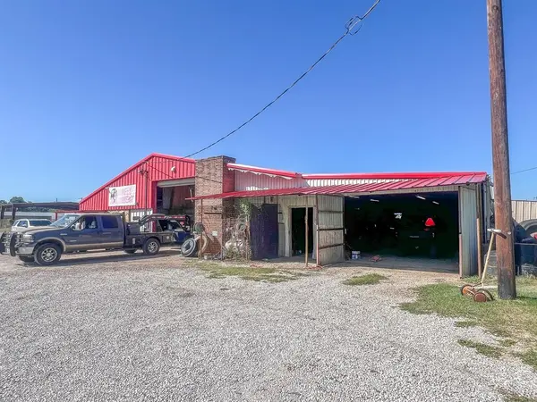 1106 W Main Street, Olney, TX 76374