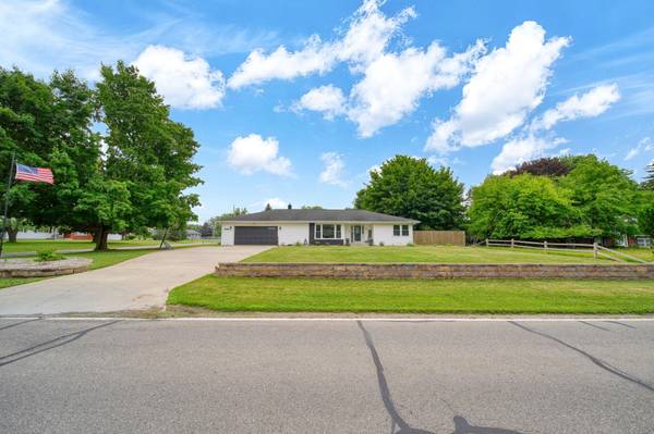 4123 Flansburg RD, Leoni Twp, MI 49203