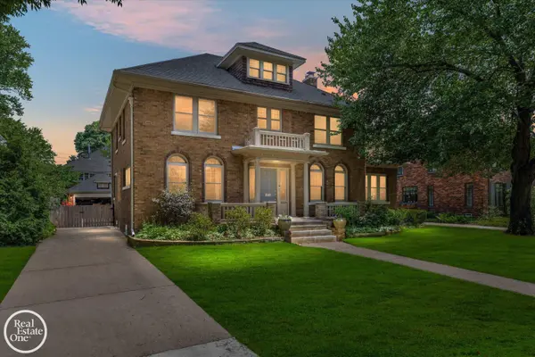 858 Bedford RD, Grosse Pointe Park, MI 48230