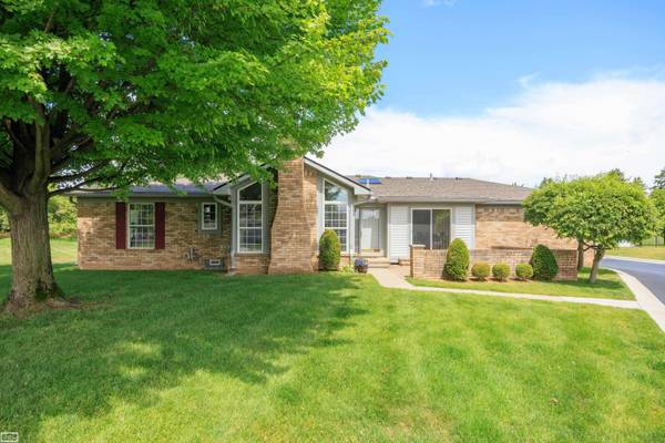 48743 Keystone CT, Shelby Twp, MI 48315
