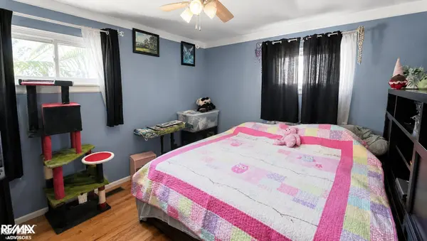21707 Timberidge ST, St Clair Shores, MI 48082
