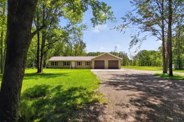 5590 N Jefferson RD, Mills Twp, MI 48642